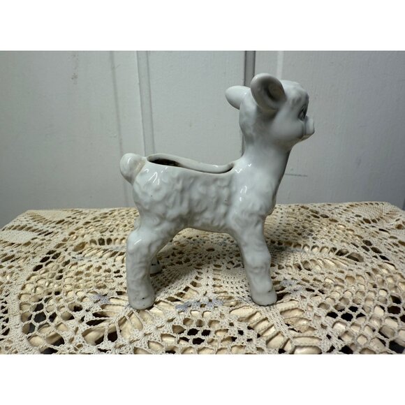 Vintage 50's Lamb Sheep Miniature Porcelain planter Vase - Picture 2 of 9